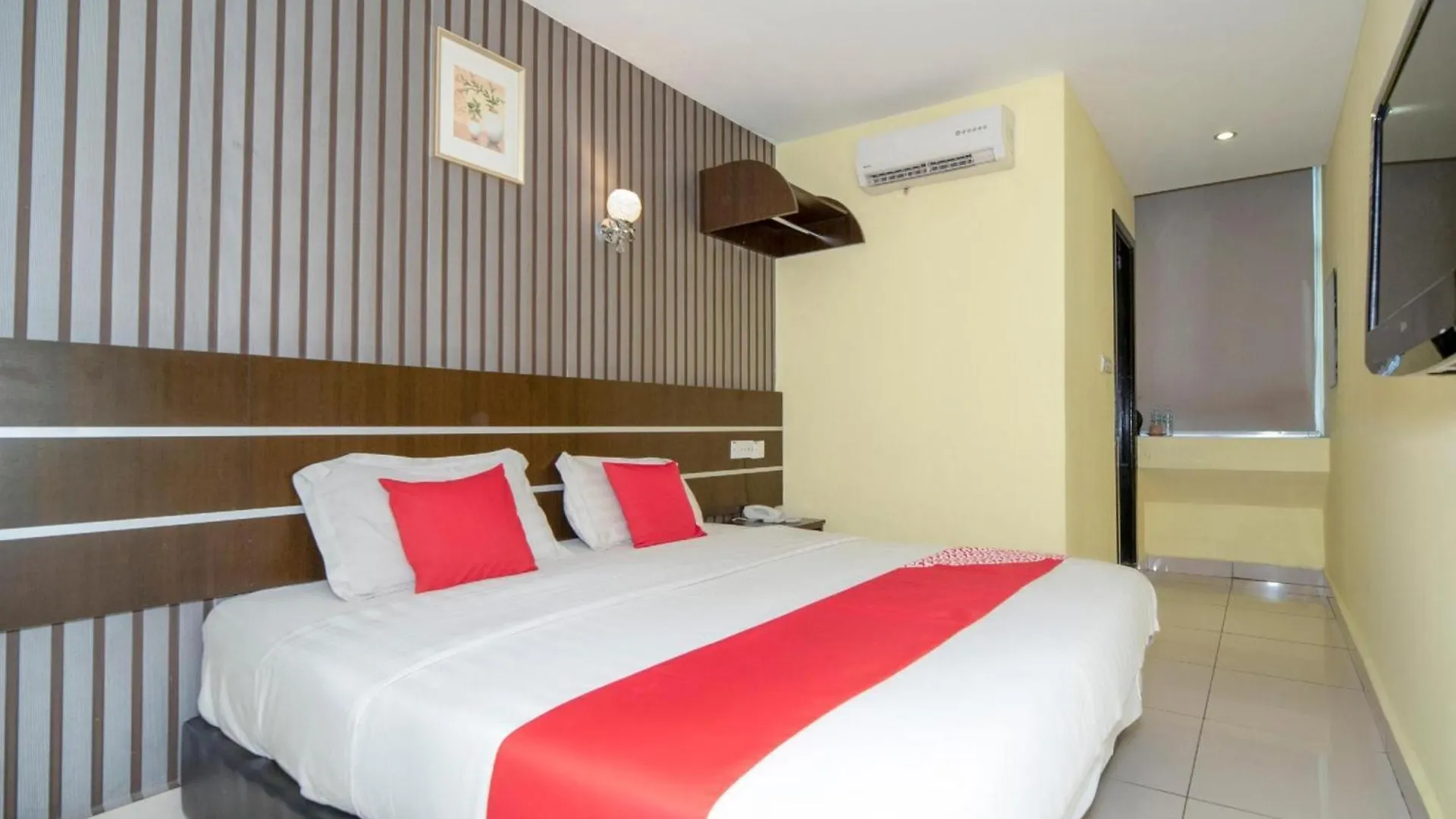 Super Oyo 89944 Stay Inn Kota Kinabalu