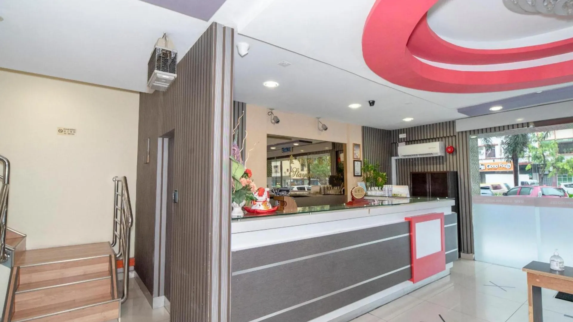 Super Oyo 89944 Stay Inn Kota Kinabalu